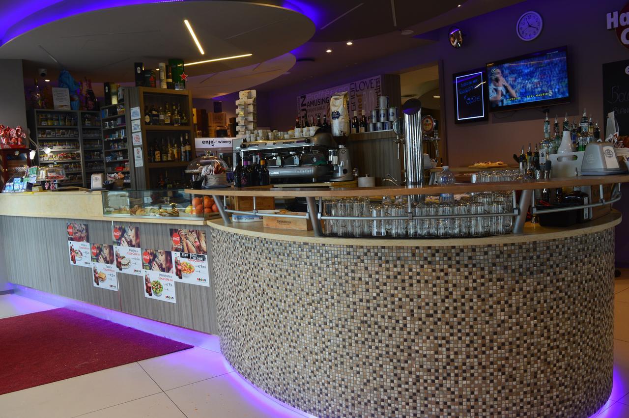 Hotel Enjoy Polesella Bagian luar foto