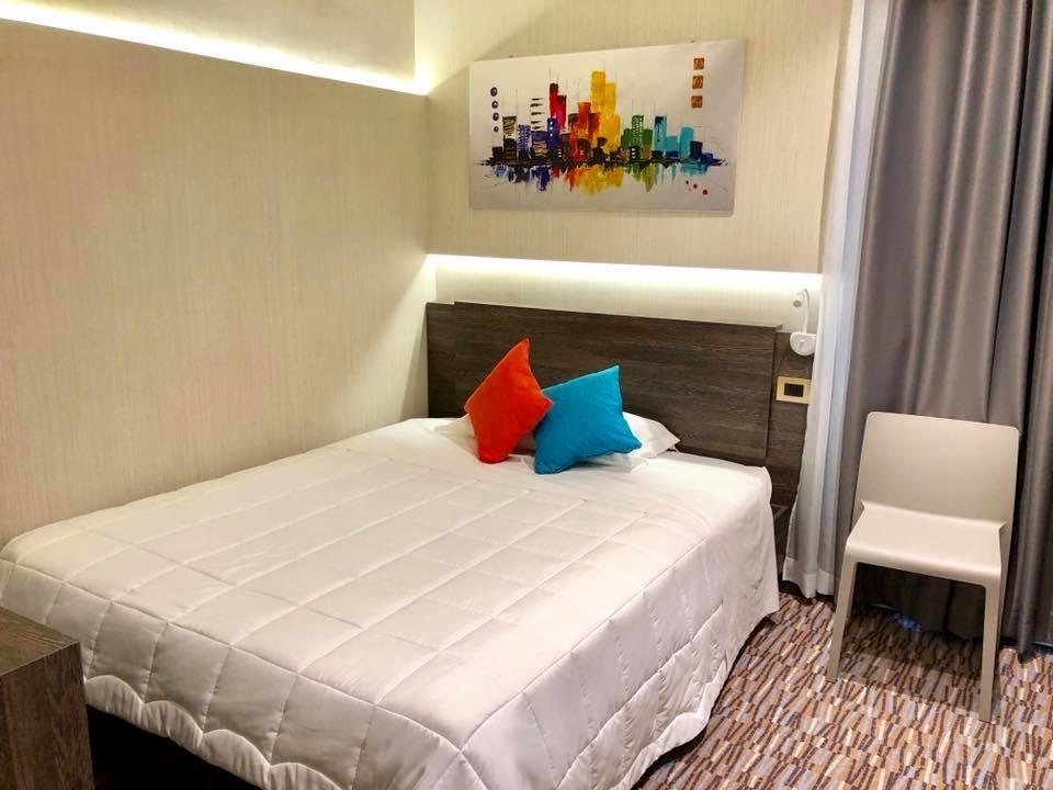 Hotel Enjoy Polesella Bagian luar foto
