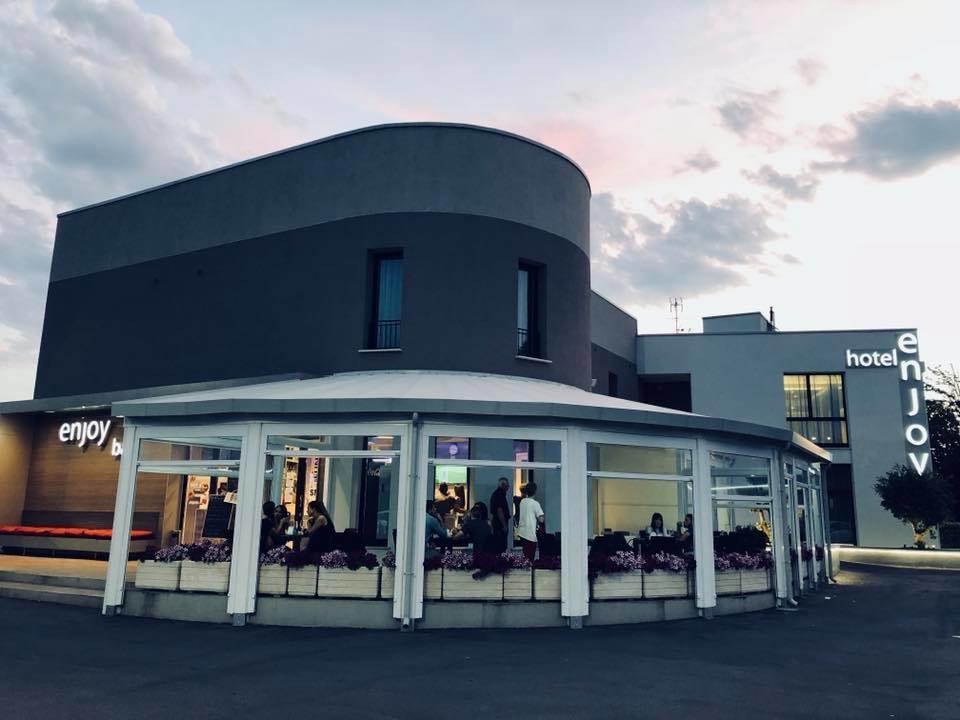 Hotel Enjoy Polesella Bagian luar foto